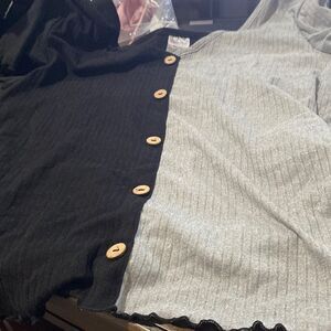 Half black half gray go ball XXL with fake buttons